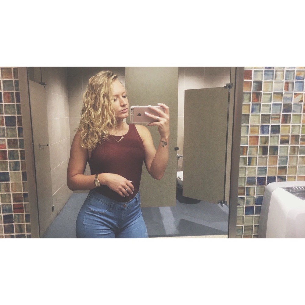 Meet your Posher, Cierra